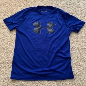 Boys under Armour tee
